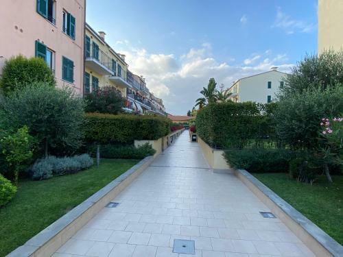 Apartamento Cala Di Sole Bilocale Con Terrazzo, E Piscina Condominiale