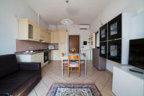 Apartamento Vicino Al Mare Soleggiato In Centro