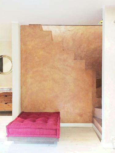 Design Loft Close To Ski Slopes With Car Box