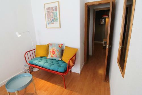 Hostal Bed And Beach Barcelona Guesthouse