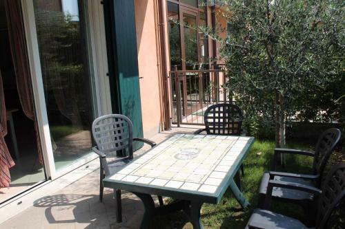 Apartments In Lazise - Gardasee 30250