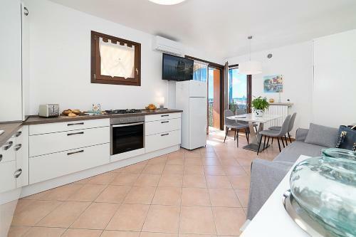 Apartment Blanco - Regarda Travel