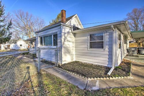 Charming Farmhouse Less Than Half Mile To Au Campus!