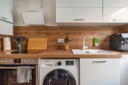 Design Apartment / 2 Room / Central / Contactless Check-in