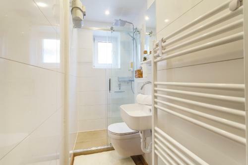 Design Apartment / 2 Room / Central / Contactless Check-in