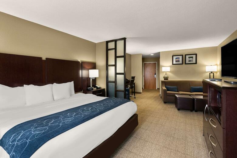 Hotel Comfort Suites Commerce