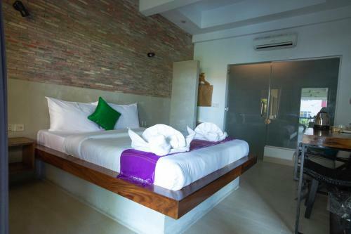 Hotel Nine