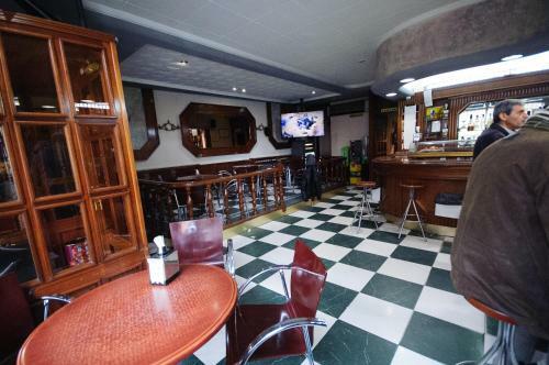 Hostal Restaurante La Trucha