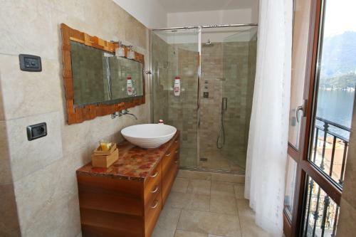 Apartments In Lezzeno Lake Como