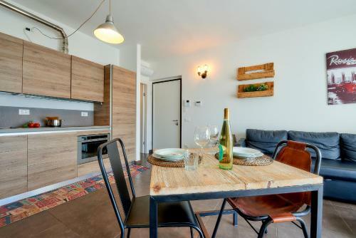 Il Sole House