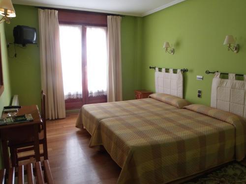 Hostal-restaurante San Antol�n
