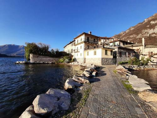 Apartamento Lierna Castle