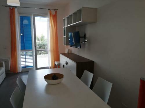Casa Mirea Di Teti Con Piscina A Macari