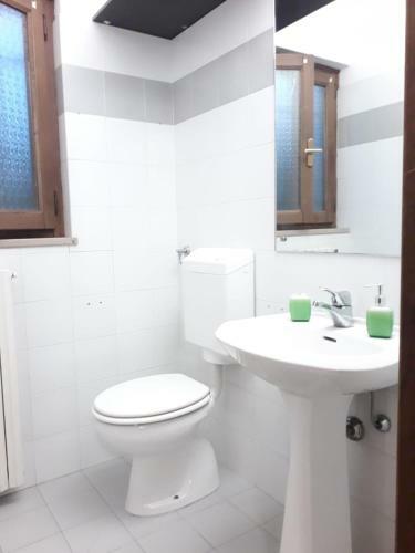Hostal Home Sweet Home Affittacamere - Lucca