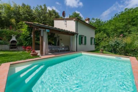 Villa Con Piscina Esclusiva Nel Verde