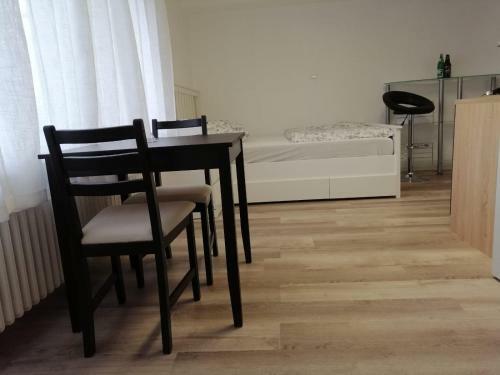 Apartamento Sch�ne Wohnung Im Herzen Von Heuchelheim
