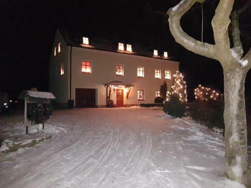 Apartamento Strasse Des Friedens