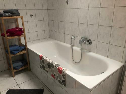Apartamento Ferienwohnung Zum D�tetal