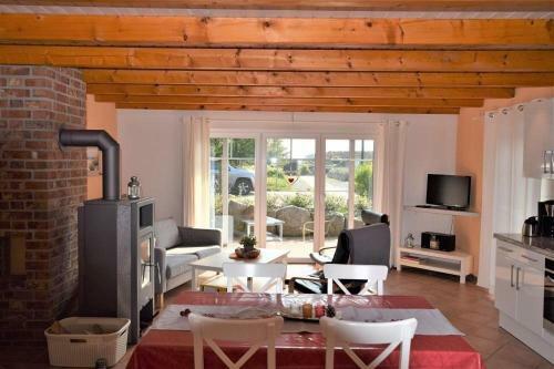 Apartamento Ostseeliebe-erd-rechst-4-kk-h