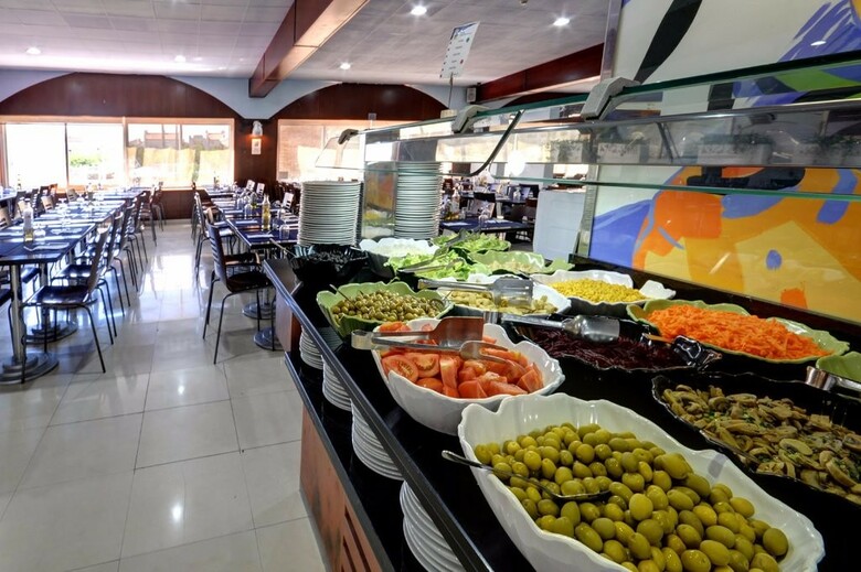 Apartamentos Turisticos Marina D�or 1� Linea