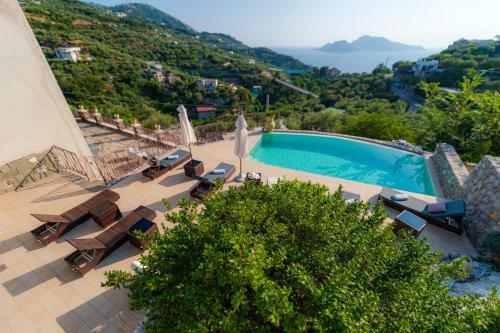 Villa Lubrense Luxury Home