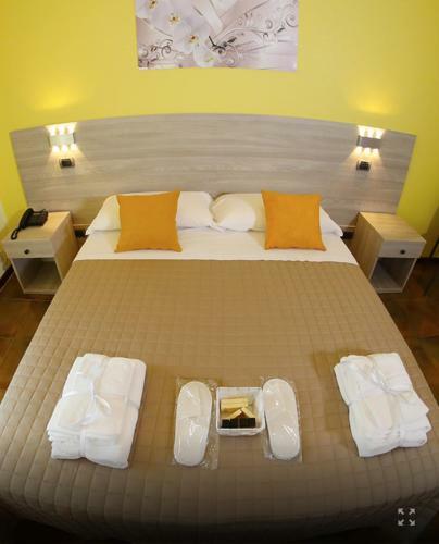 Bed & Breakfast Policlinico Happy Home