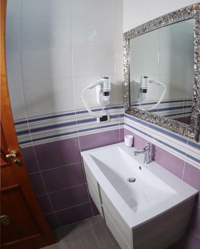 Bed & Breakfast Policlinico Happy Home
