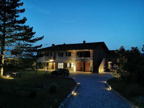 Riviera Delle Langhe Country House With A Pool