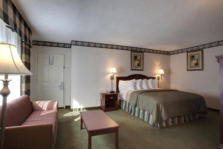 Motel Studio City Courtyard Hotel