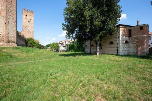 Hostal Medieval Palace - Private Luxurious Suite - Per La Dolce Vita