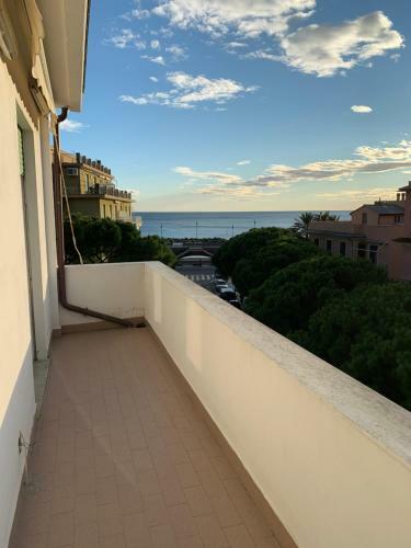 Apartamento Casa Bianca 5 - Confortevole In Centro A Moneglia