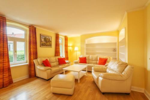 J1 Idyllisches Ferienhaus Mit Seeblick