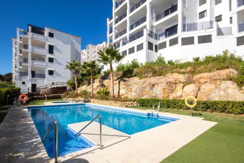 Three-bedroom Apartment With Stunning Sea Views
