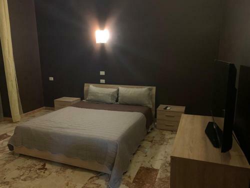 Hostal Mo' Affittacamere-tavola Calda-caffetteria