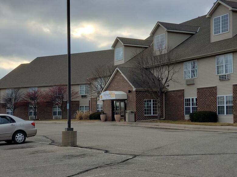 Hotel Hawthorn Suites Wichita West