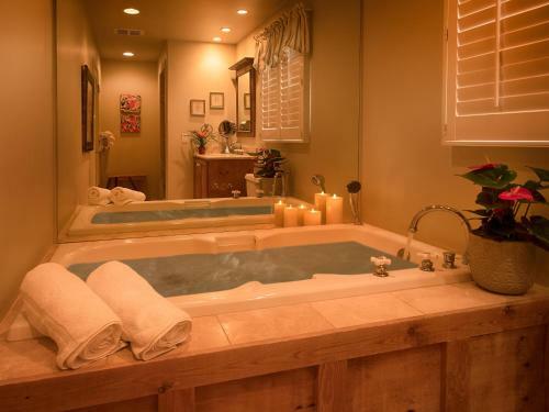 Bed & Breakfast Carmel Country Inn