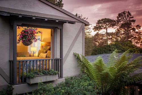 Bed & Breakfast Carmel Country Inn