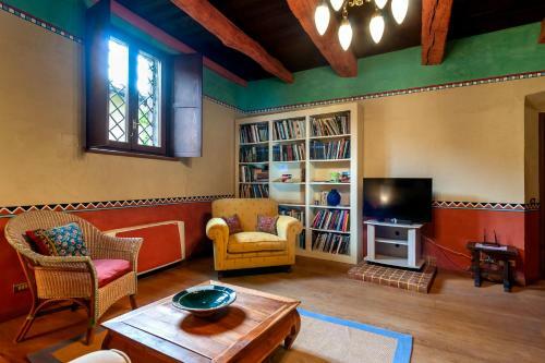 Castello Di Montonate, Two-bedroom Apartment