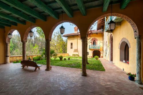 Castello Di Montonate, Two-bedroom Apartment
