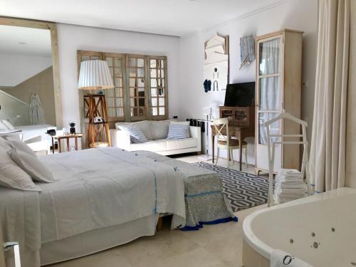 Hotel Calma Blanca