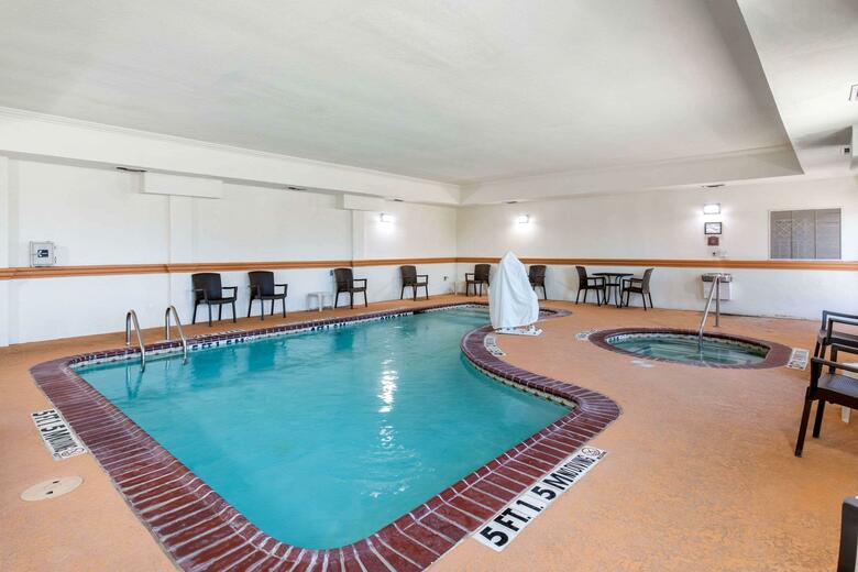 Hotel Comfort Inn Near Unt