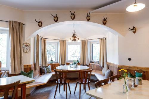 Bergwirt Hotel & Gasthof