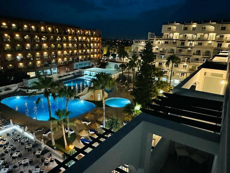 Bahia Serena Hotel