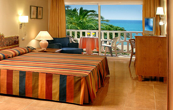 Mediterr�neo Bay Hotel & Resort