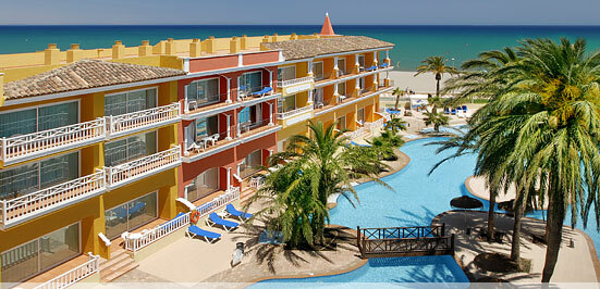 Mediterr�neo Bay Hotel & Resort