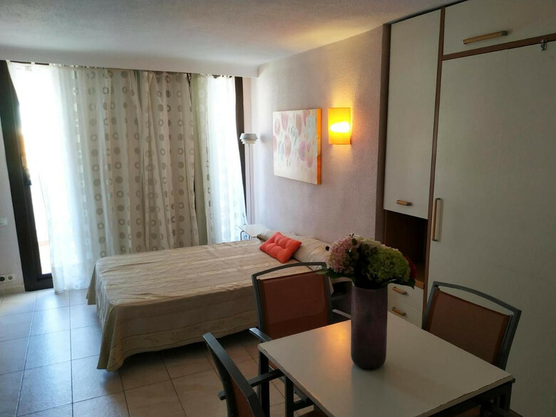 Apartamentos Eurhostal 3000