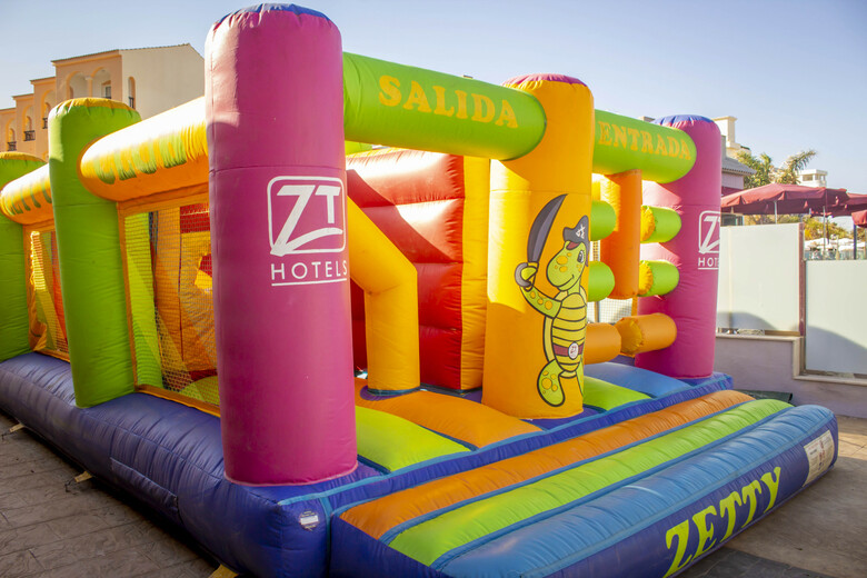 Hotel Apartamento Tur�sticos Jardines Del Plaza