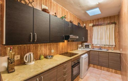 Holiday Home Avenida Paradis
