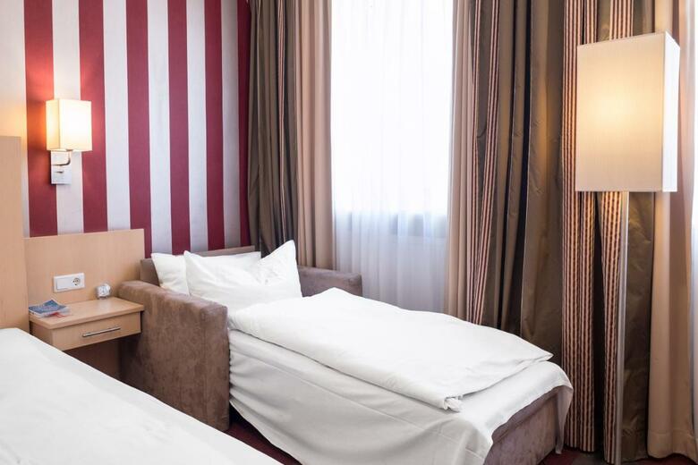 Hostal Hotel Garni Deutsches Haus