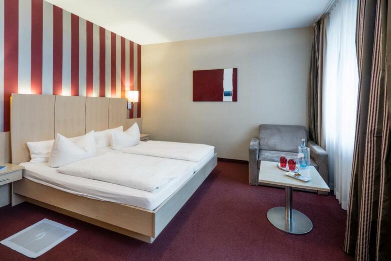 Hostal Hotel Garni Deutsches Haus